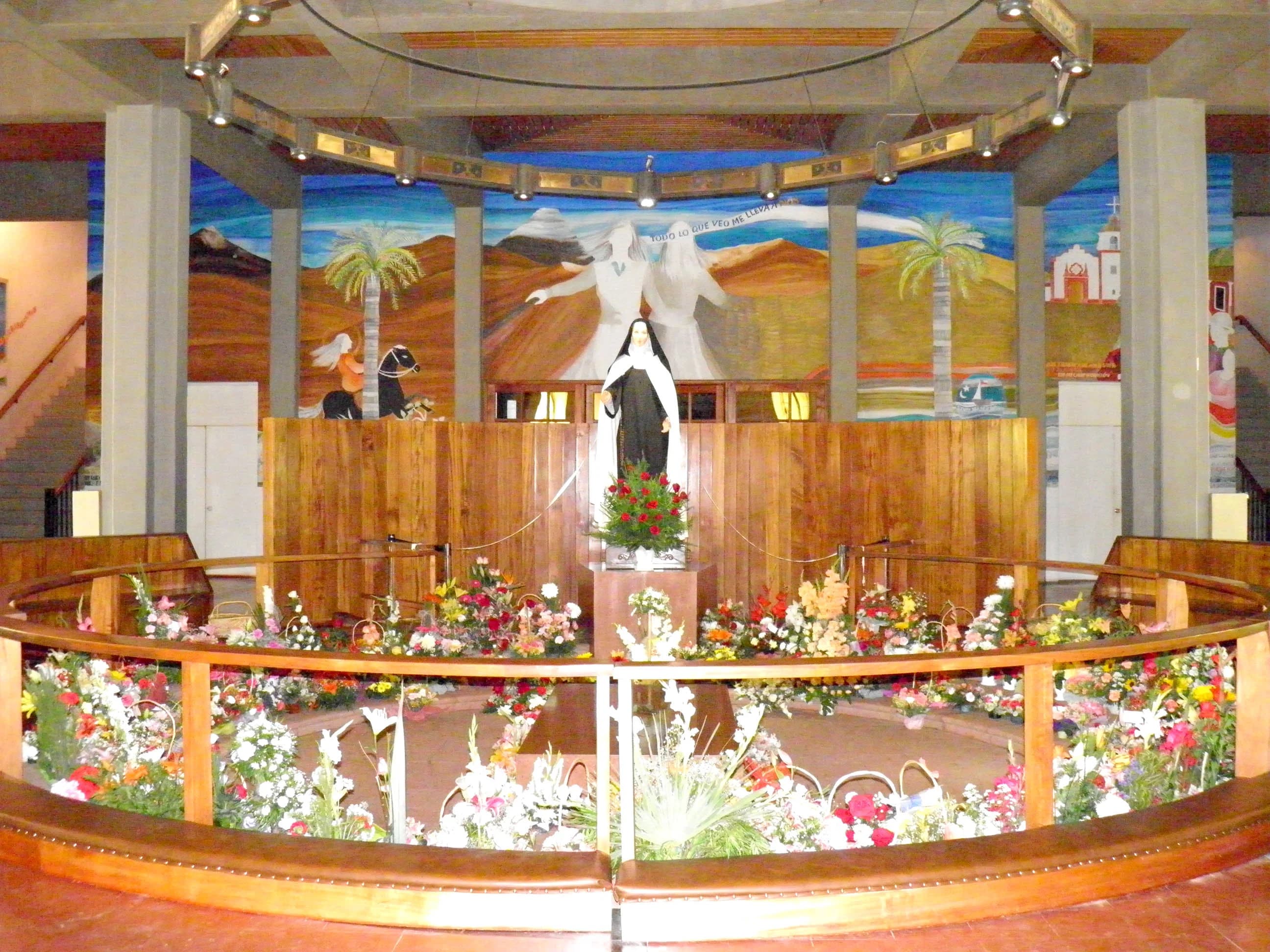 Cripta donde reposan los restos de Santa Teresa